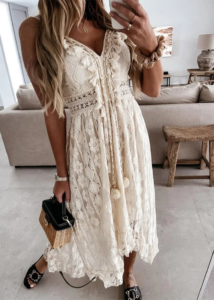 Élodie | Robe bohème en dentelle avec pompons