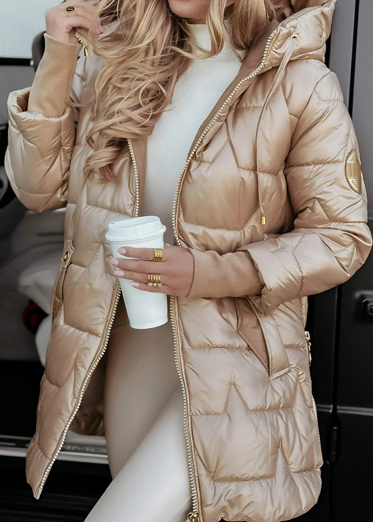 Mira | Manteau d’hiver élégant à capxuche